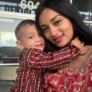 Meet your Posher, Rayna